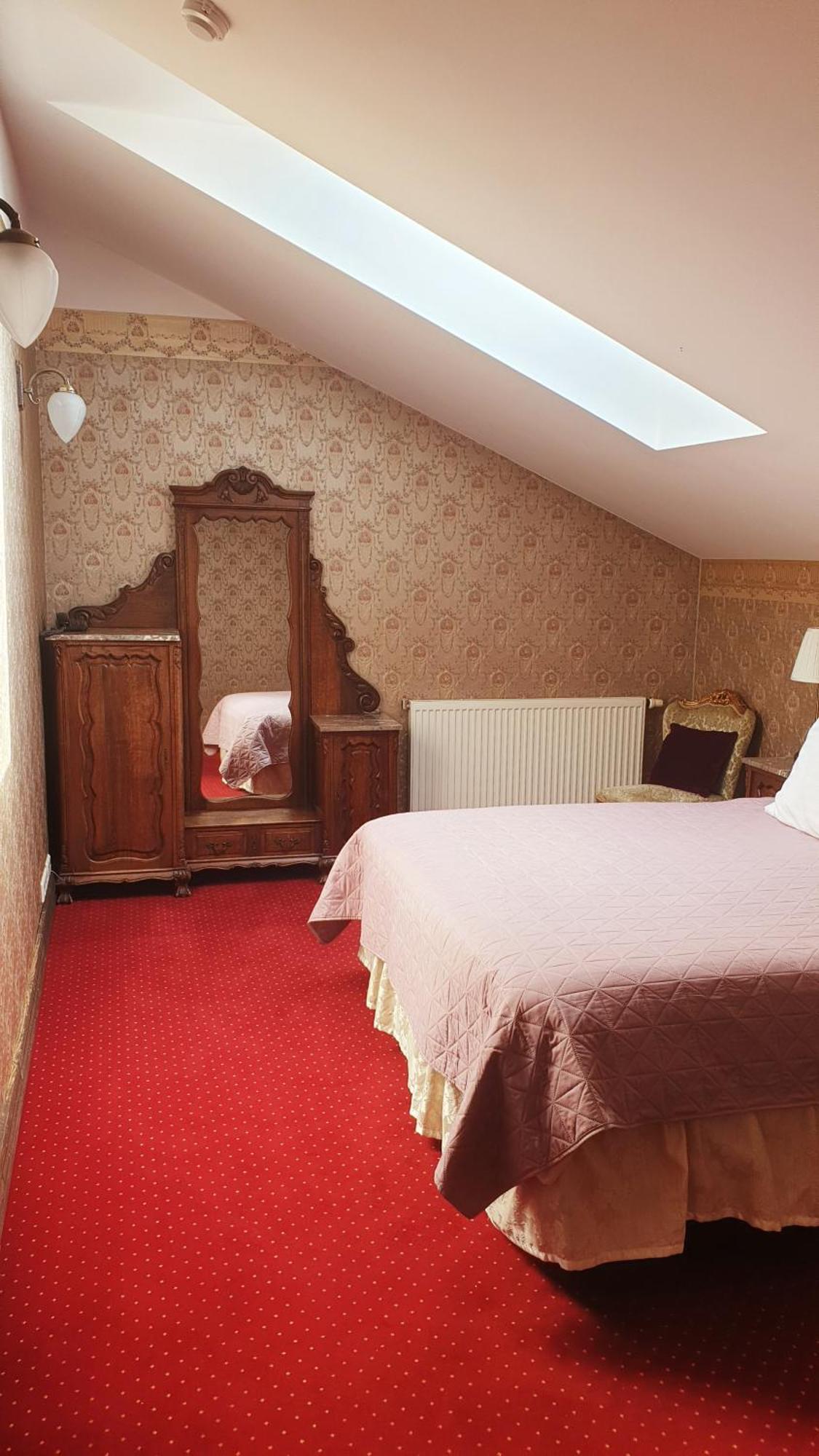 St. Peterburg Hotel Parnu Luaran gambar