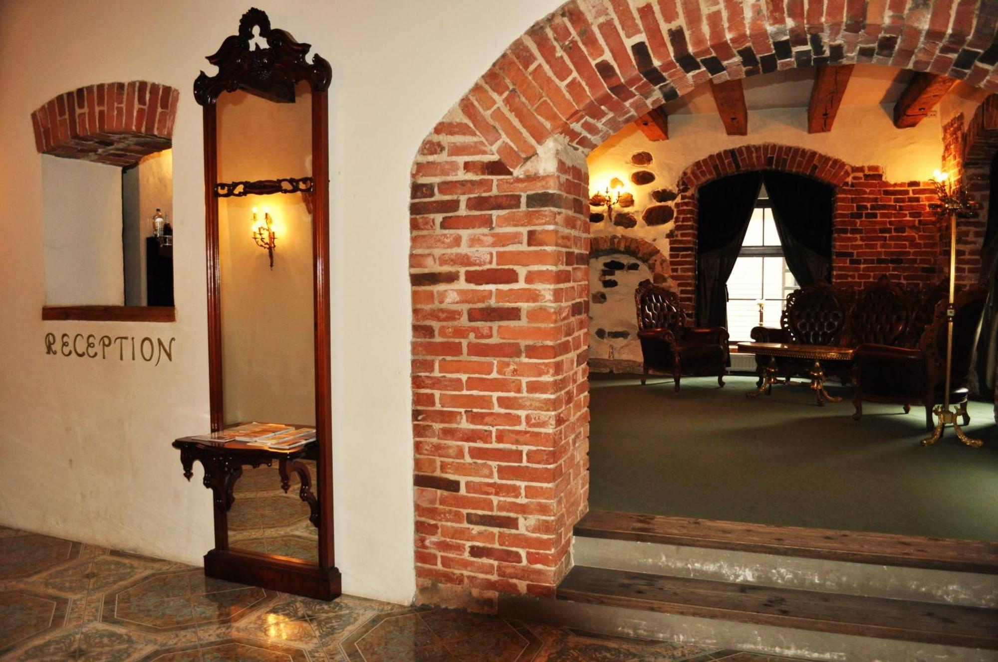 St. Peterburg Hotel Parnu Luaran gambar